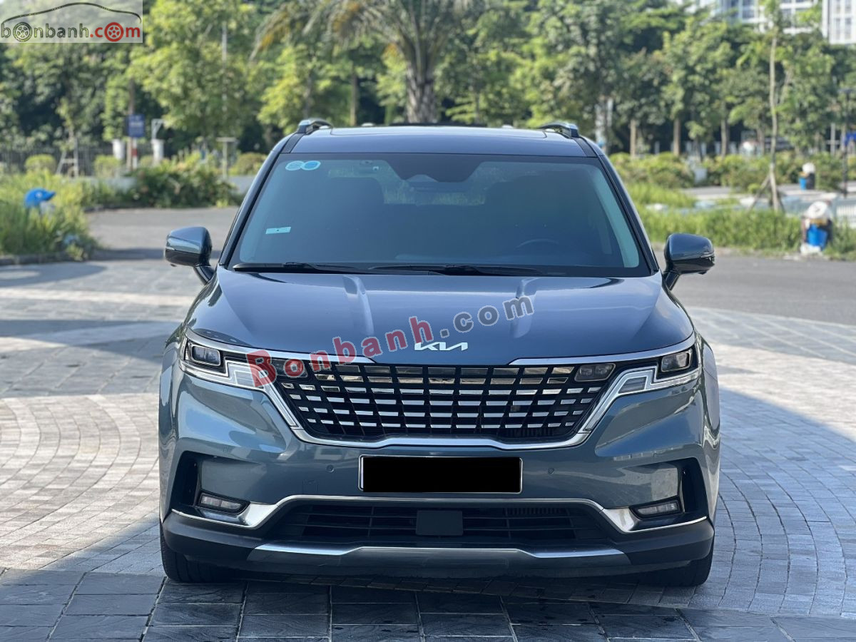 Kia Carnival Signature 2.2D 2022 Xanh, Nội Thất Nâu