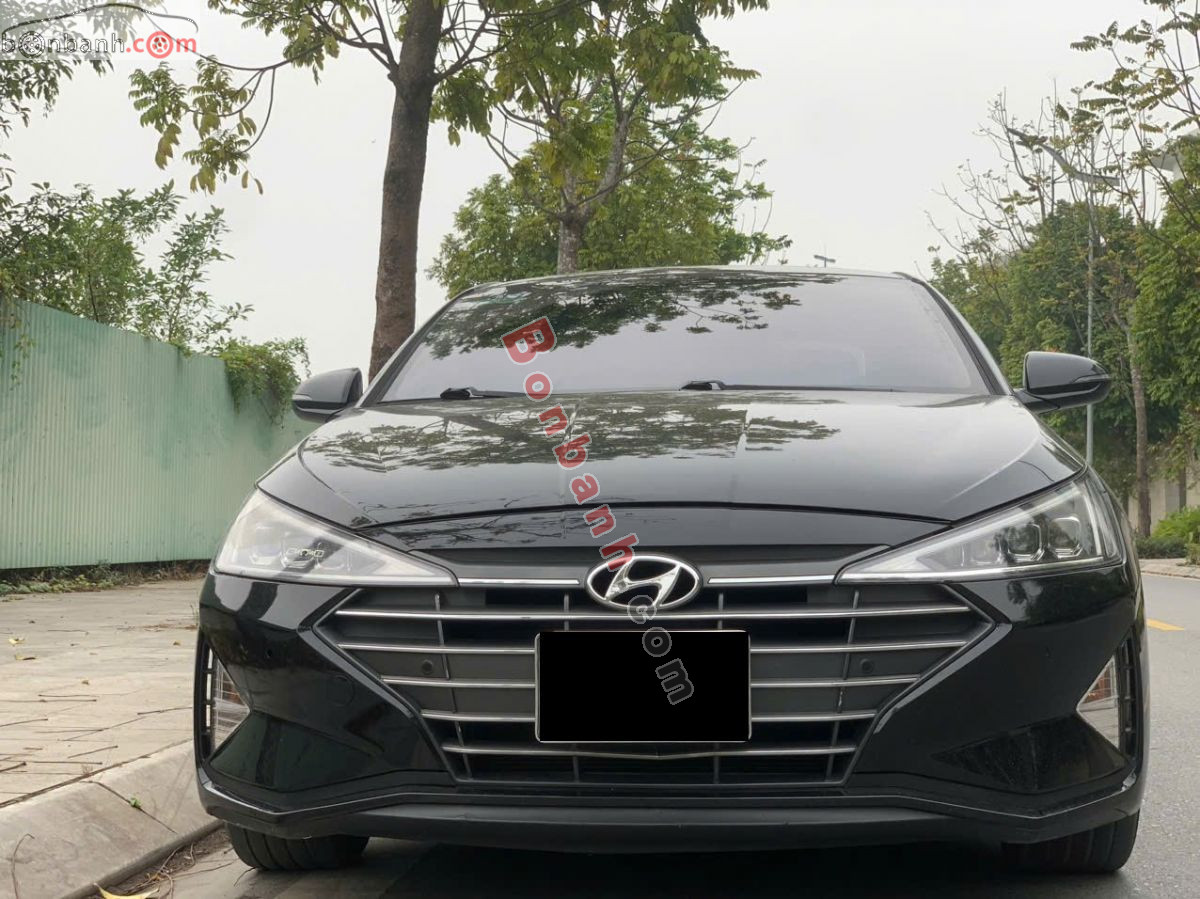 Hyundai Elantra 2.0 AT 2019 Đen, Nội Thất Kem